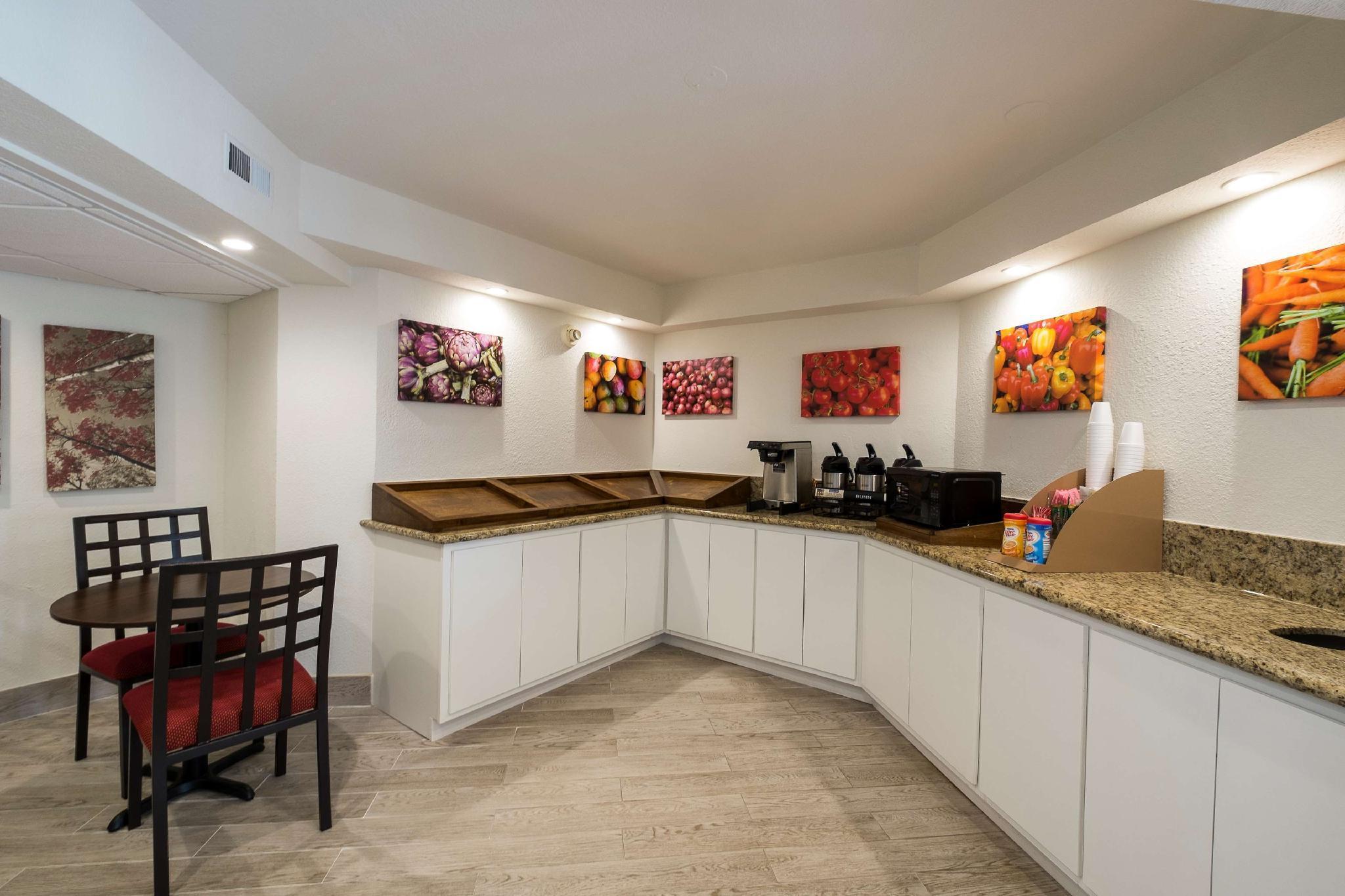 Red Roof Inn Plus+ Houston - Energy Corridor Zewnętrze zdjęcie