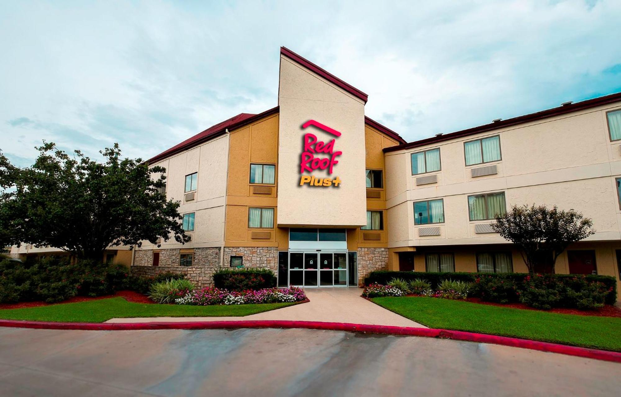 Red Roof Inn Plus+ Houston - Energy Corridor Zewnętrze zdjęcie